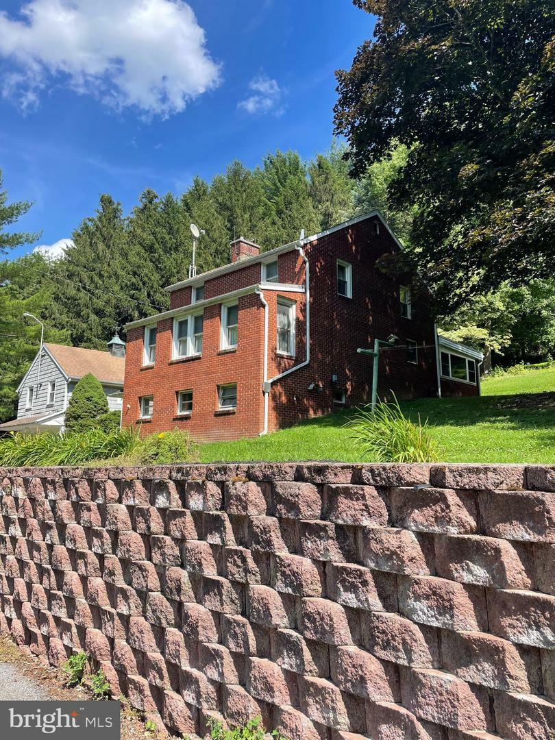 Property Photo: 275 Sparton Road PA 17403