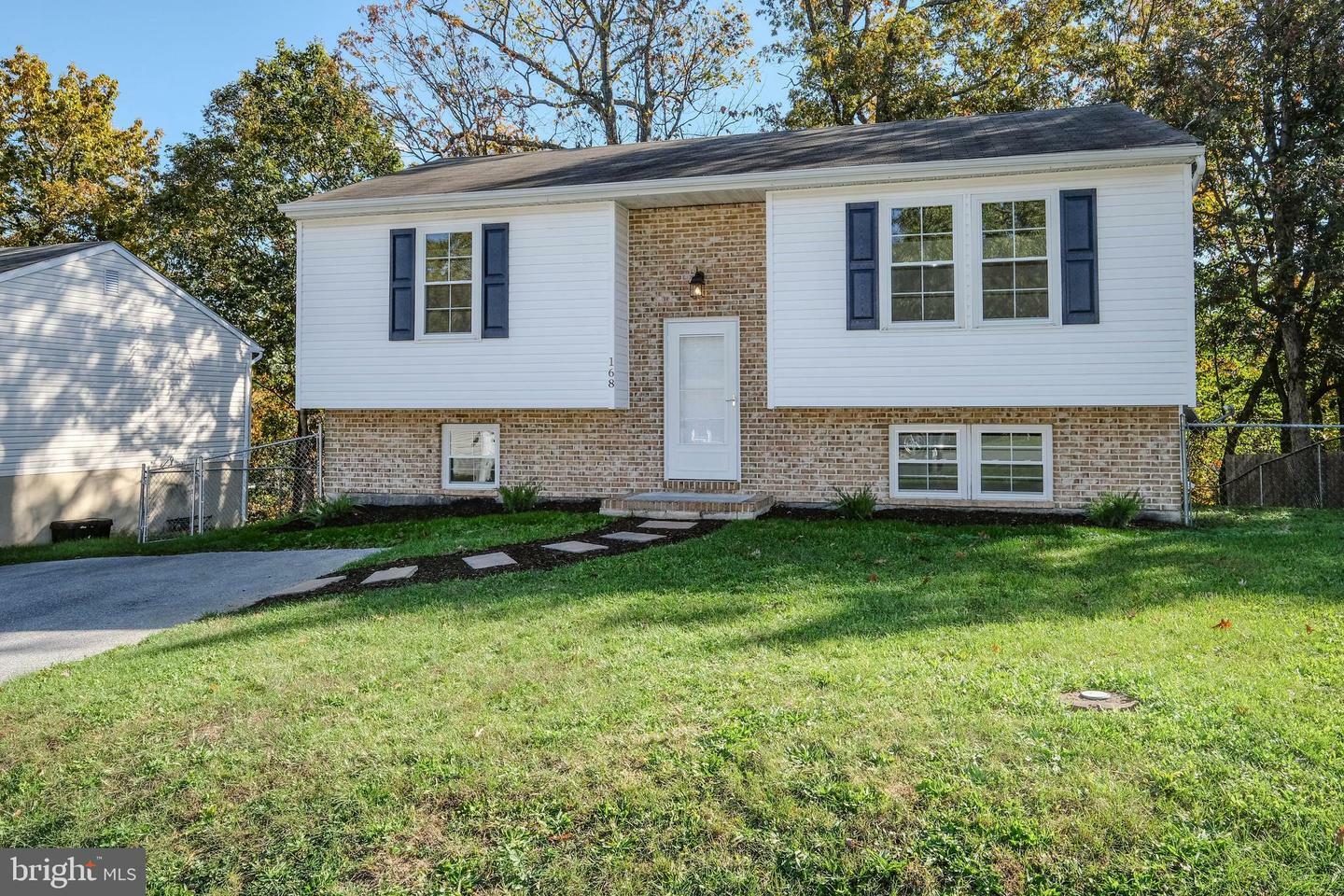 Property Photo:  168 Country Park Drive  VA 22602 