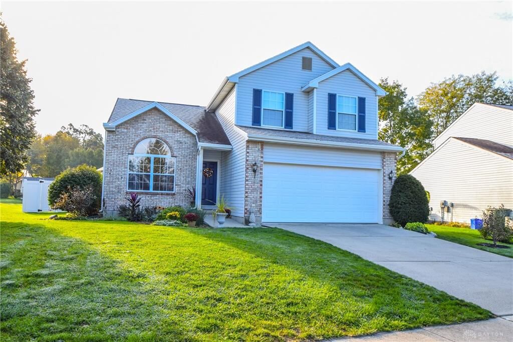 Property Photo: 4176 Bridlegate Way OH 45424