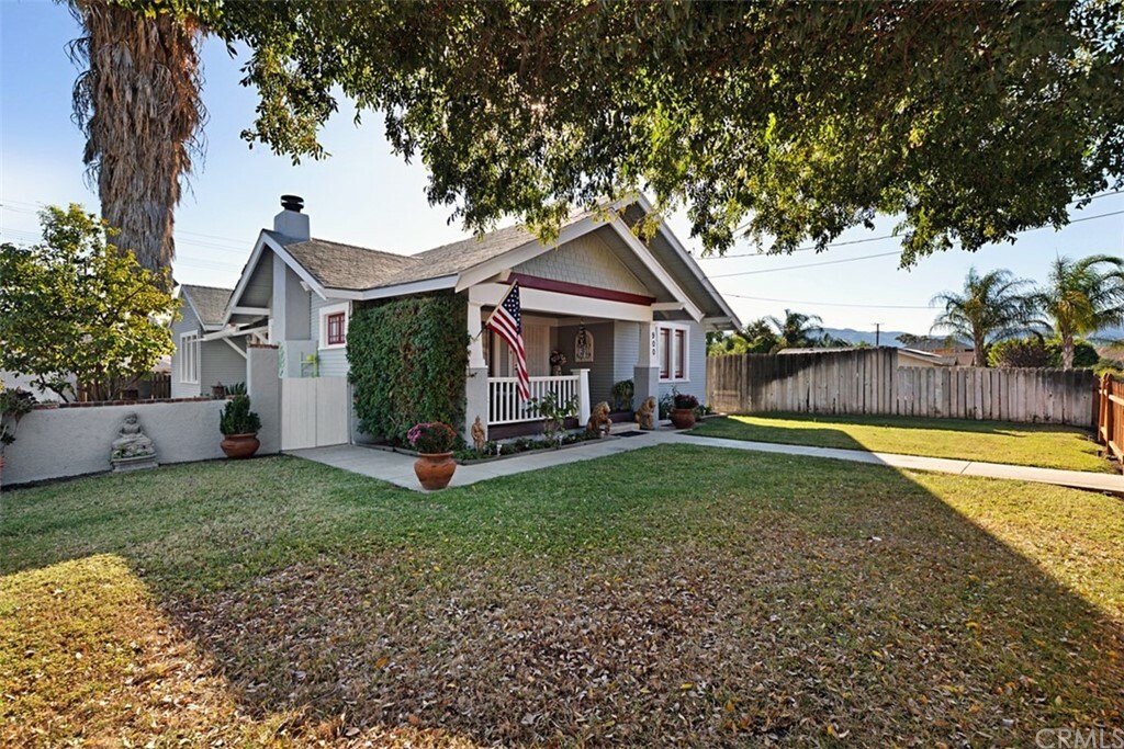 Property Photo:  900 Park Way  CA 92530 