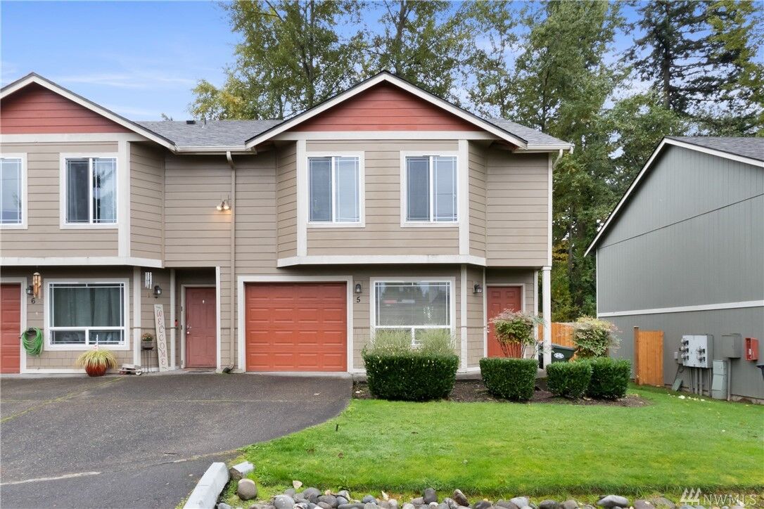 Property Photo:  1116 109th St E 5  WA 98445 