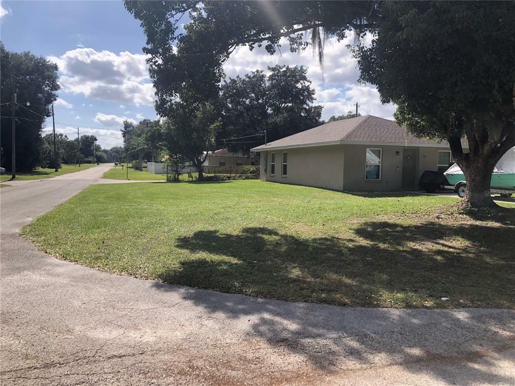 Property Photo:  124 8th Street NE  FL 33841 