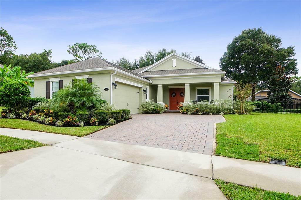 Property Photo:  126 Ivydale Manor Drive  FL 32724 