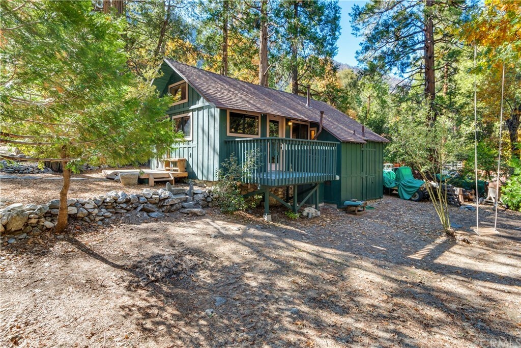 Property Photo:  40238 Valley Of The Falls Drive  CA 92339 