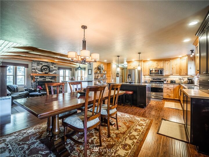 Property Photo:  39 Cape Labelle Road  WA 98855 