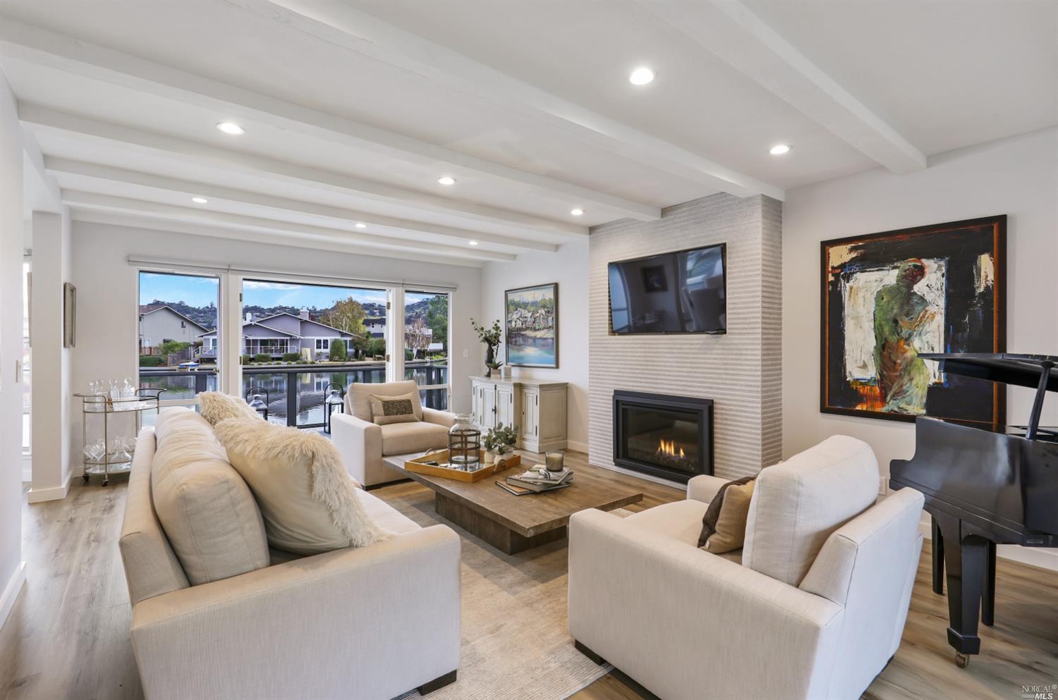 Property Photo: 109 Riviera Circle CA 94939