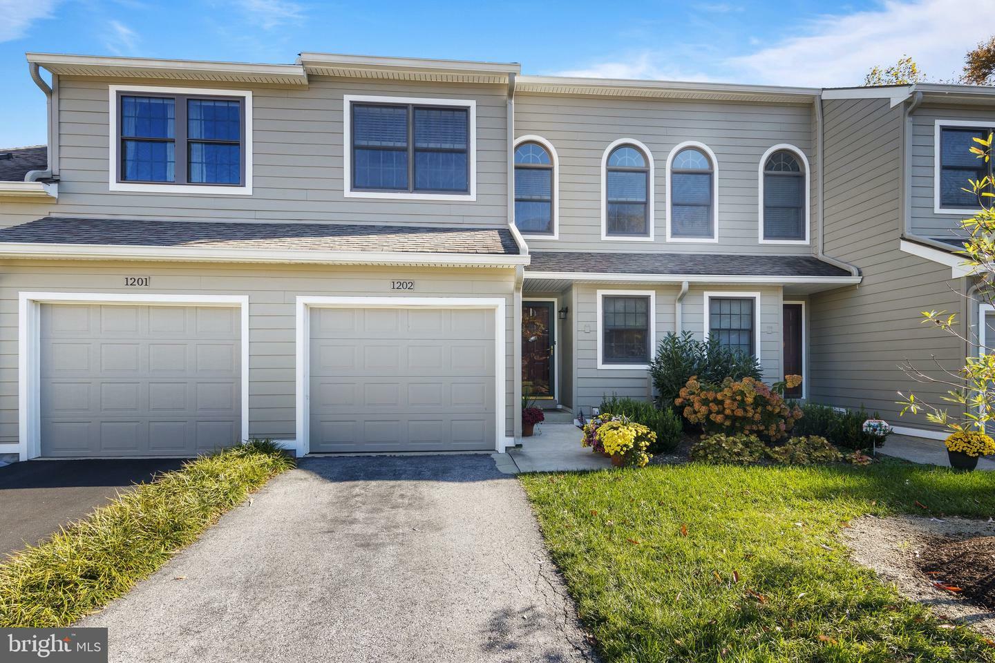 Property Photo:  1202 Wharton Court  PA 19073 