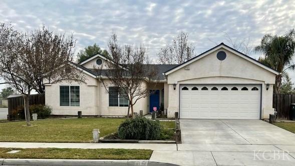 1727 Linden Street  Lemoore CA 93245 photo