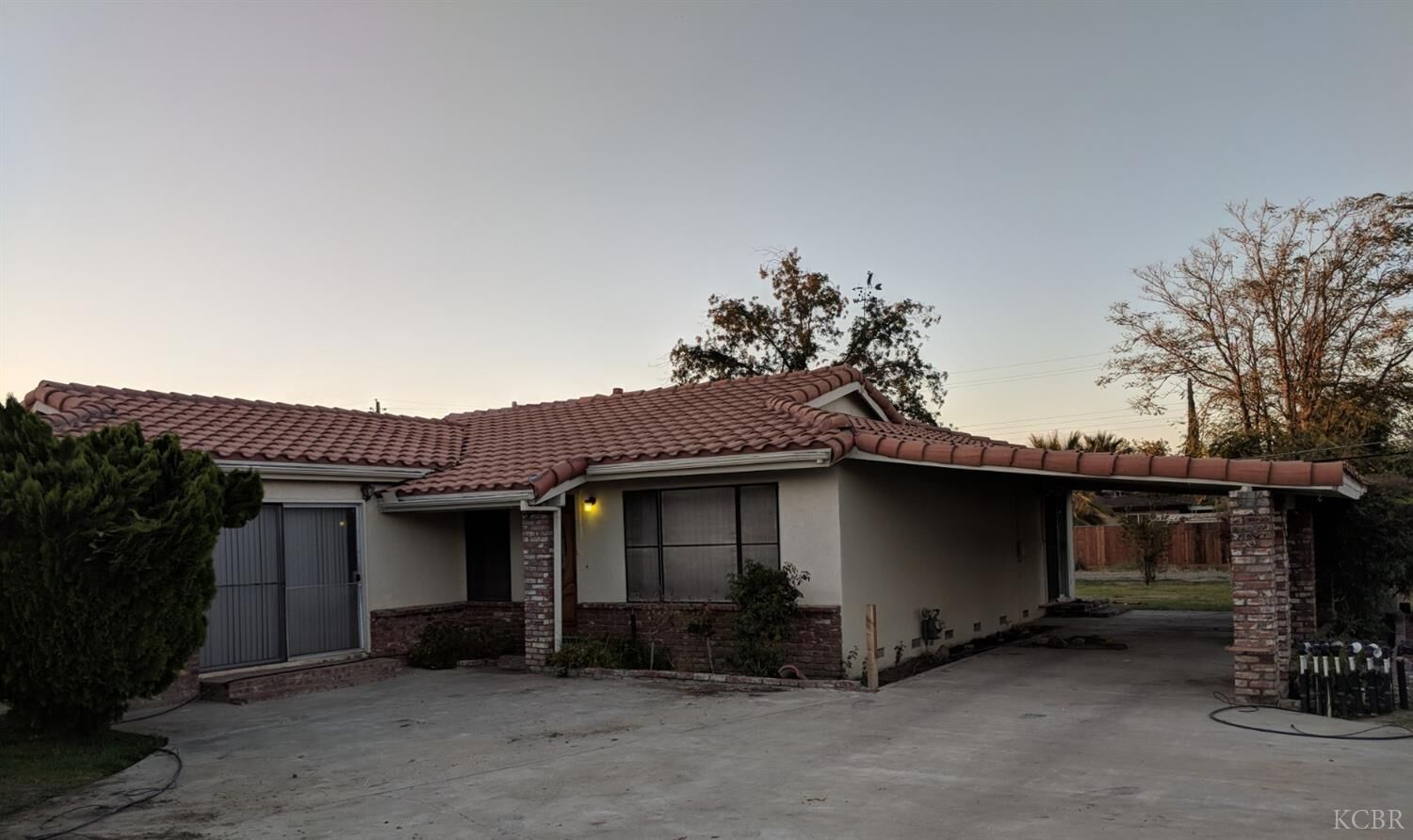 Property Photo:  2106 Patterson Avenue   93212 