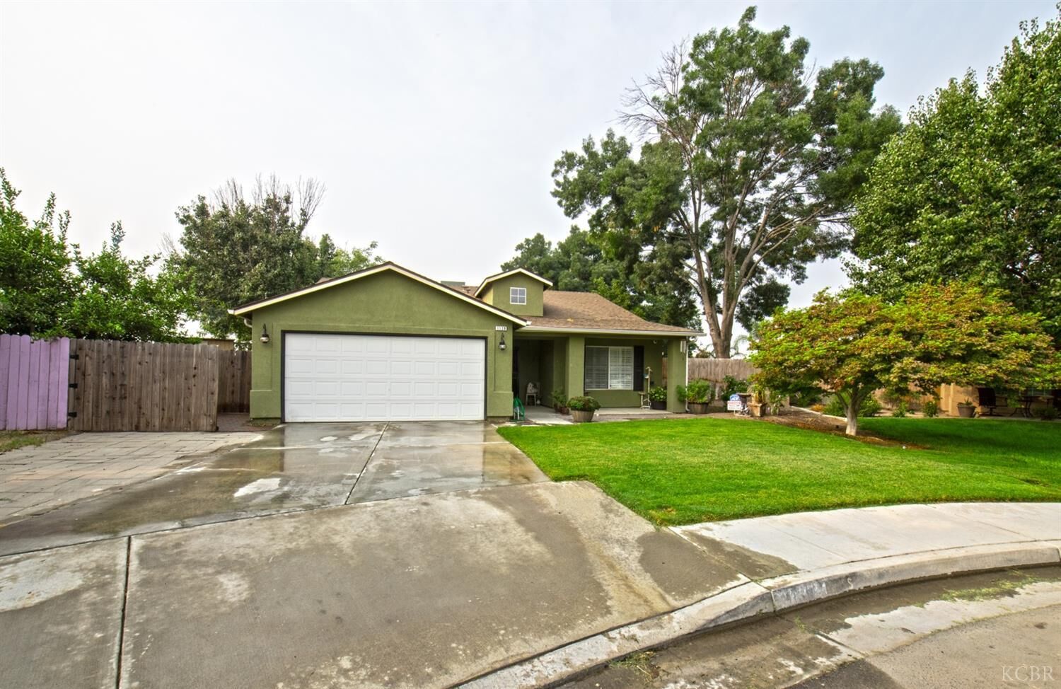 Property Photo: 1139 Birch Avenue CA 93212