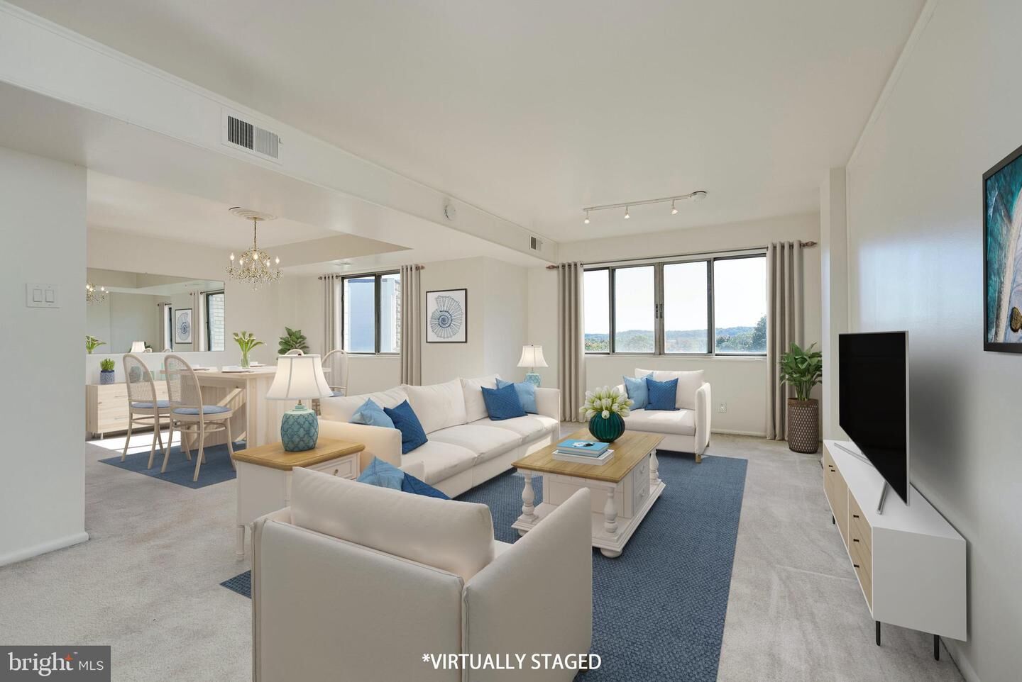 Property Photo:  5340 Holmes Run Parkway 601  VA 22304 