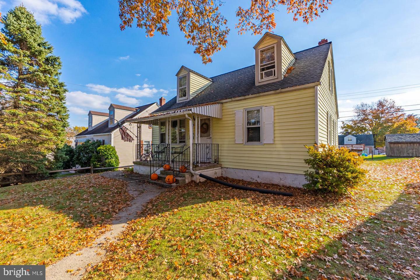 Property Photo:  1090 Warren Street  PA 19464 