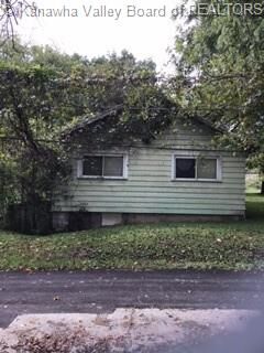 Property Photo: 7003 Chesapeake Avenue WV 25177