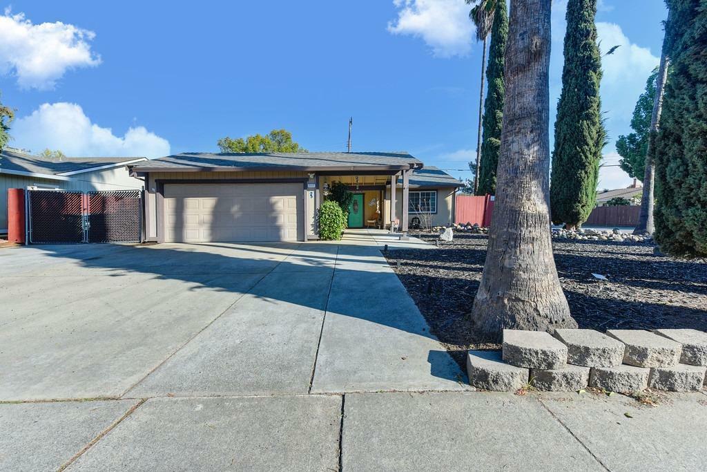 Property Photo:  3337 Virgo Street  CA 95827 