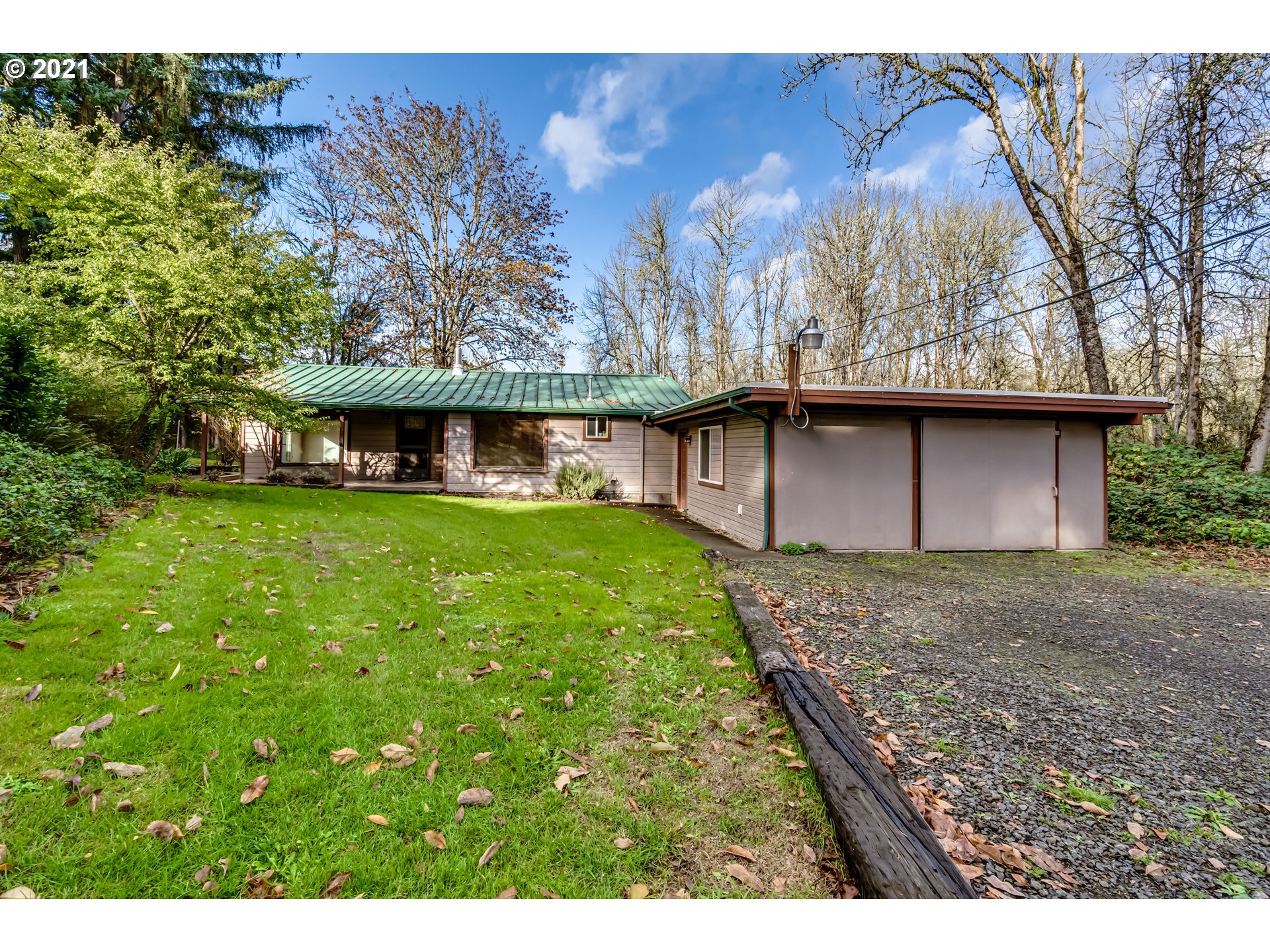 Property Photo: 29785 Gimpl Hill Rd OR 97401
