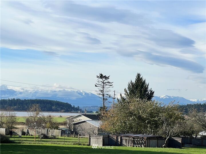 Property Photo: 629 Crockett Lake Drive WA 98239