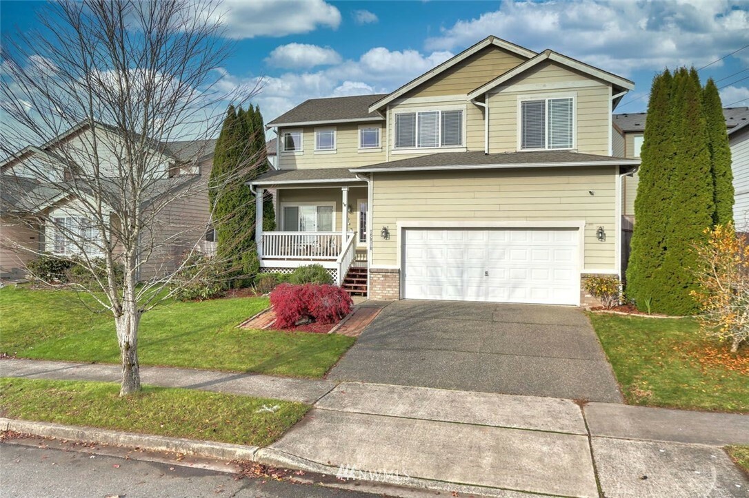 Property Photo:  15818 SE 253rd Place  WA 98042 