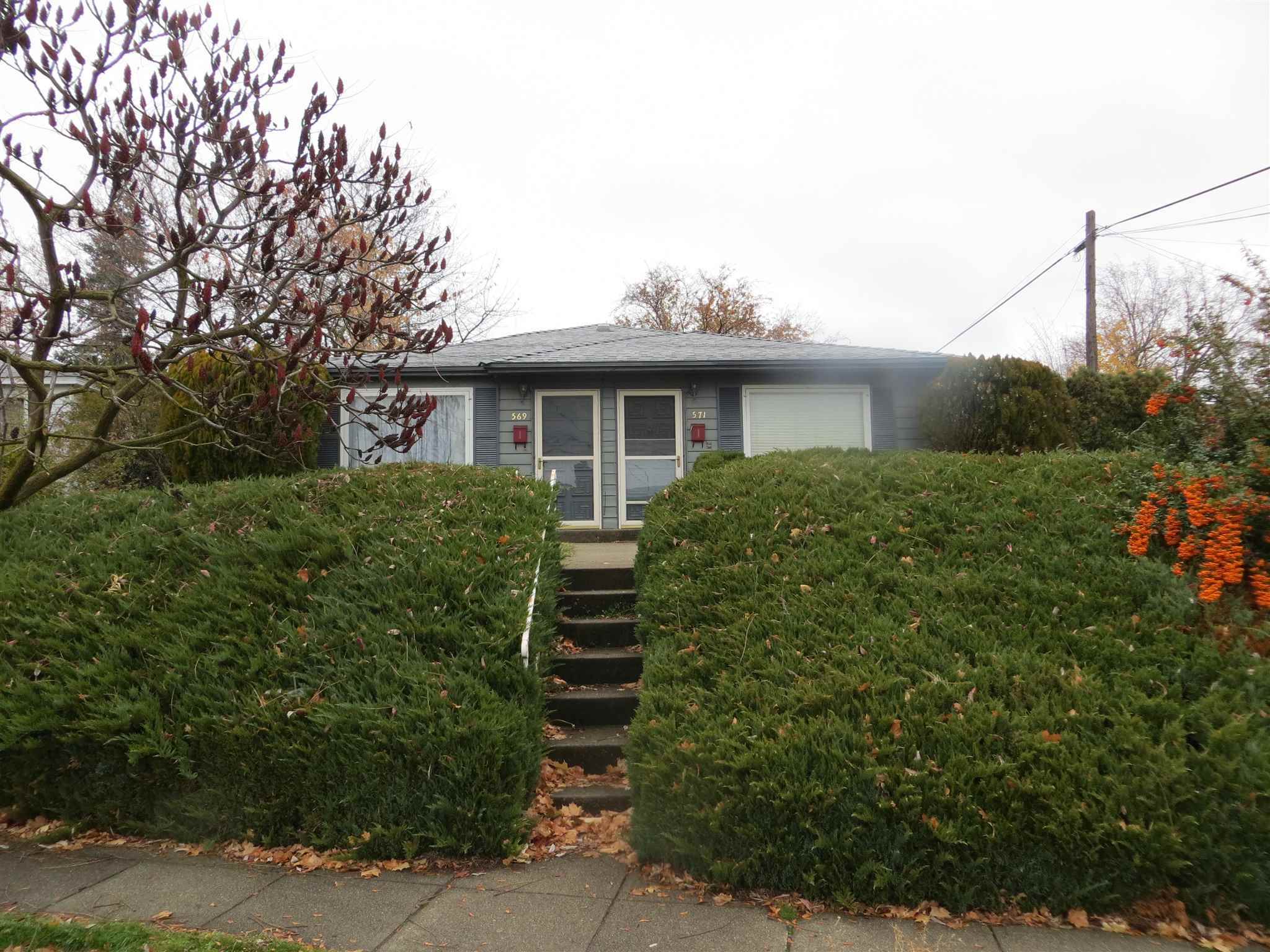 Property Photo:  569 E Fairview Ave 571 E Fairview Ave  WA 99207 