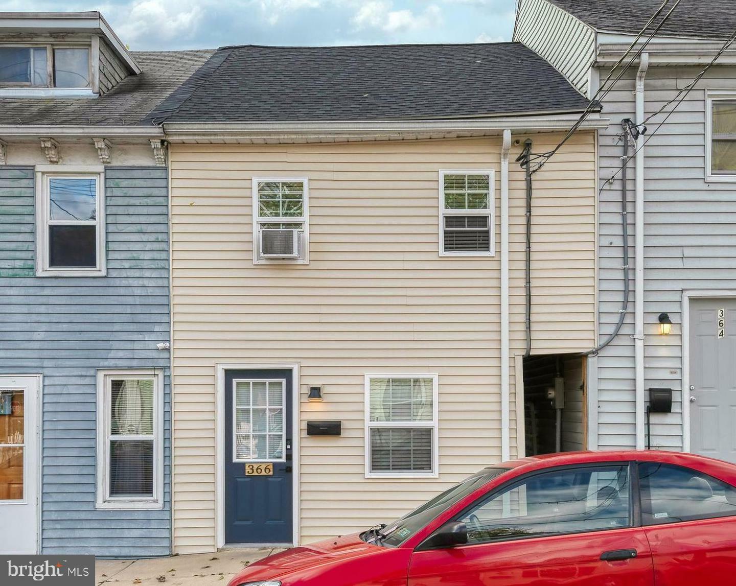 Property Photo:  366 S 3rd Street  PA 17512 