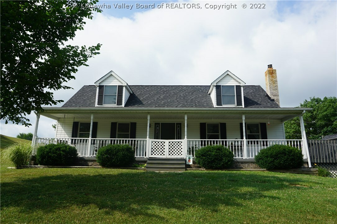Property Photo: 433 Bowles Dodson Rd WV 25168