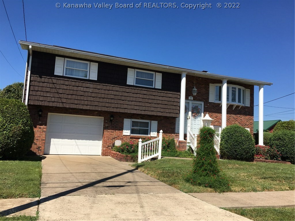 Property Photo:  425 22nd Street  WV 25064 
