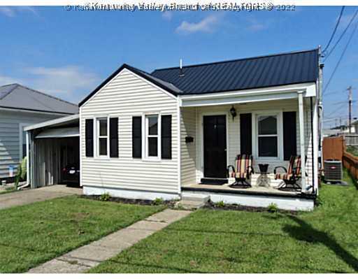 Property Photo: 1125 11th Street WV 25143