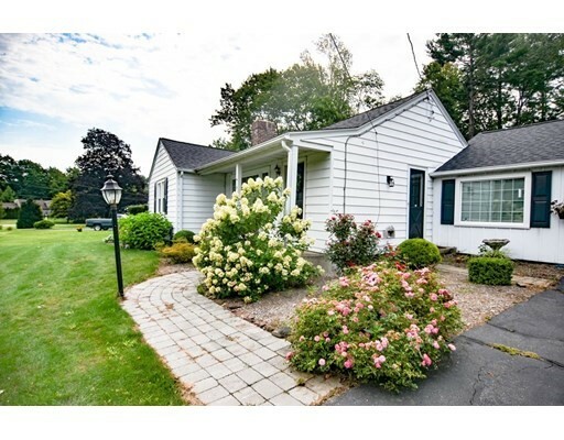 Property Photo:  9 Brookside Dr  MA 01095 