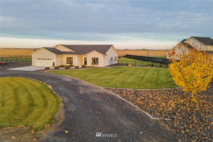 Property Photo: 467 SE M Road WA 98837