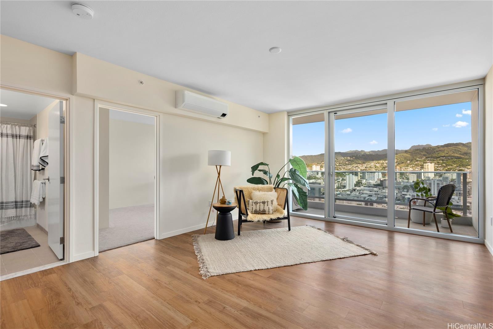 Property Photo: 1391 Kapiolani Boulevard 3402 HI 96814
