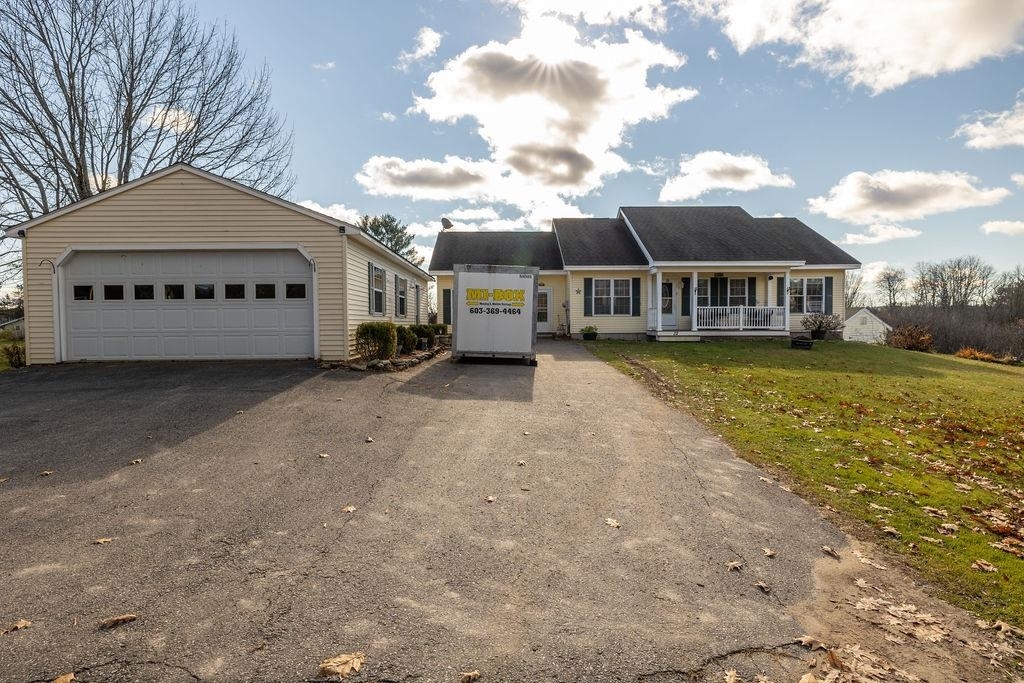 Property Photo:  32 Circle Drive  NH 03276 