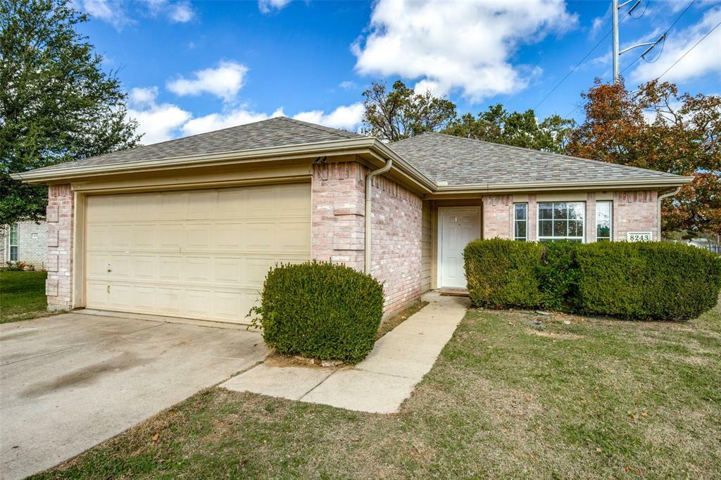 Property Photo:  8243 Suetelle Drive  TX 75217 