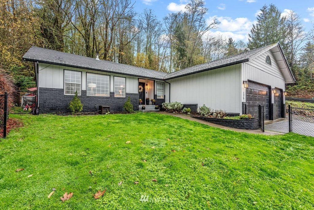 Property Photo: 175 Curtis Drive WA 98632