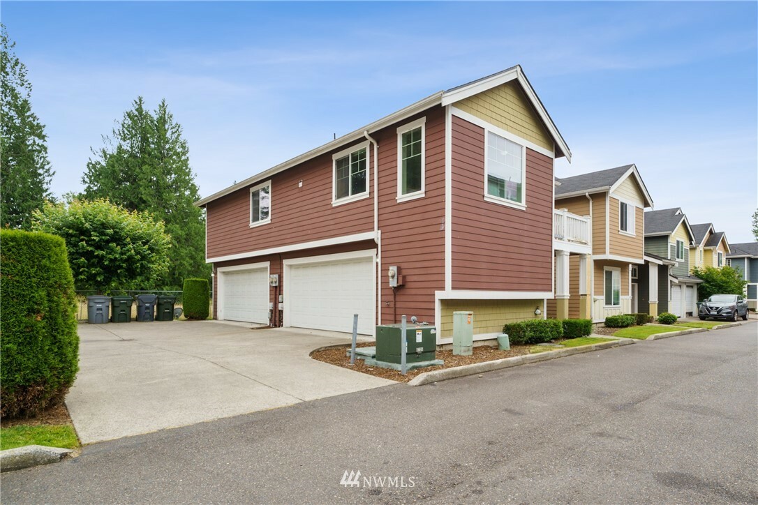 Property Photo: 14846 36th Avenue Ct E 19 WA 98446
