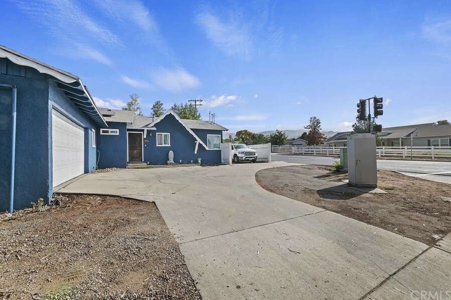 Property Photo:  3915 California Avenue  CA 92860 