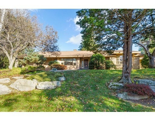 Property Photo: 32 Brookshire Rd MA 01609
