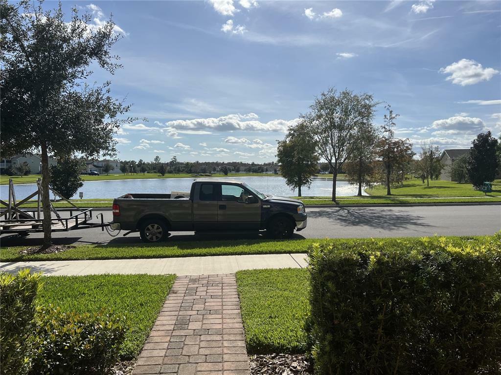 Property Photo:  14855 Evergreen Oak Loop  FL 34787 