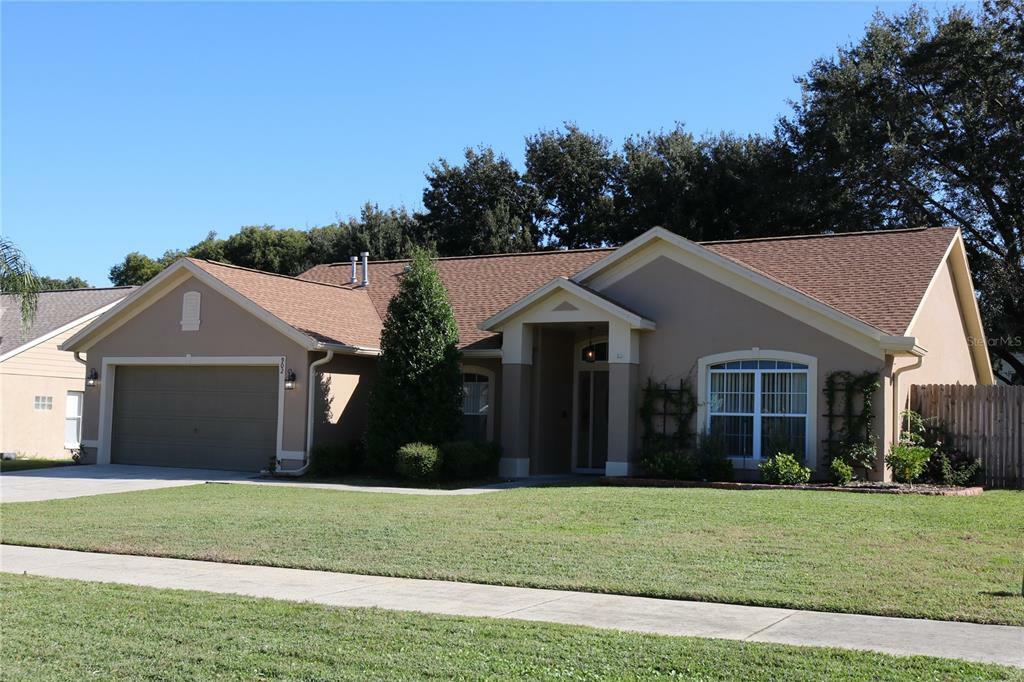 Property Photo:  902 Hatteras Avenue  FL 34715 