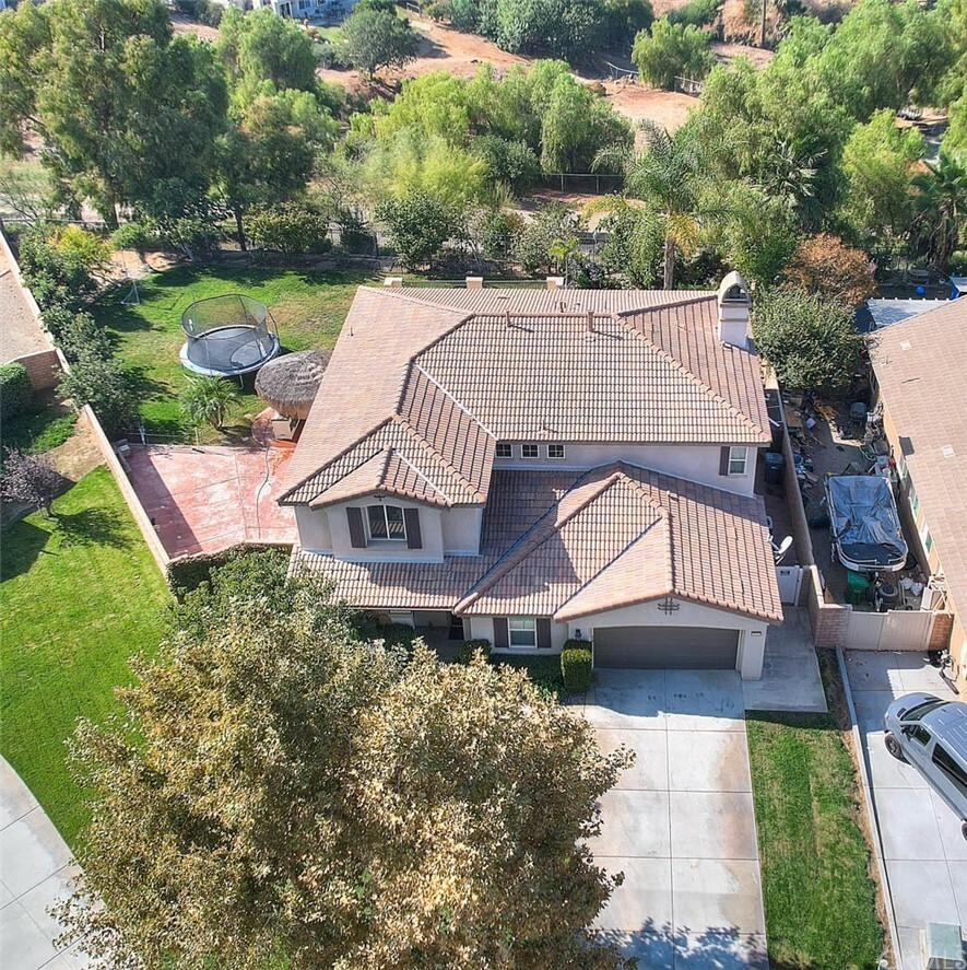 Property Photo:  16315 Hillsmont Lane  CA 92503 