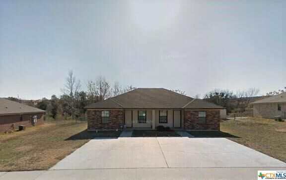 Property Photo: 315 Janelle Drive A-B TX 76522