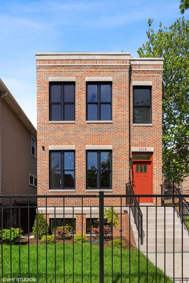 3118 S Prairie Avenue  Chicago IL 60616 photo