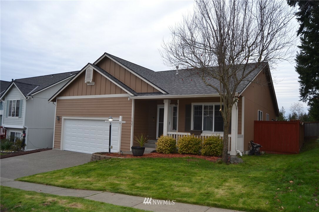 Property Photo:  1627 186th Street Court East  WA 98387 