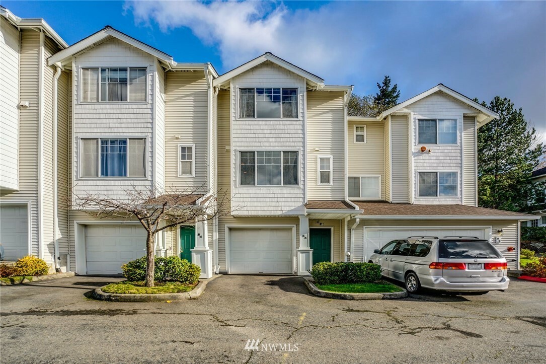 Property Photo:  2300 Benson Road S B6  WA 98055 