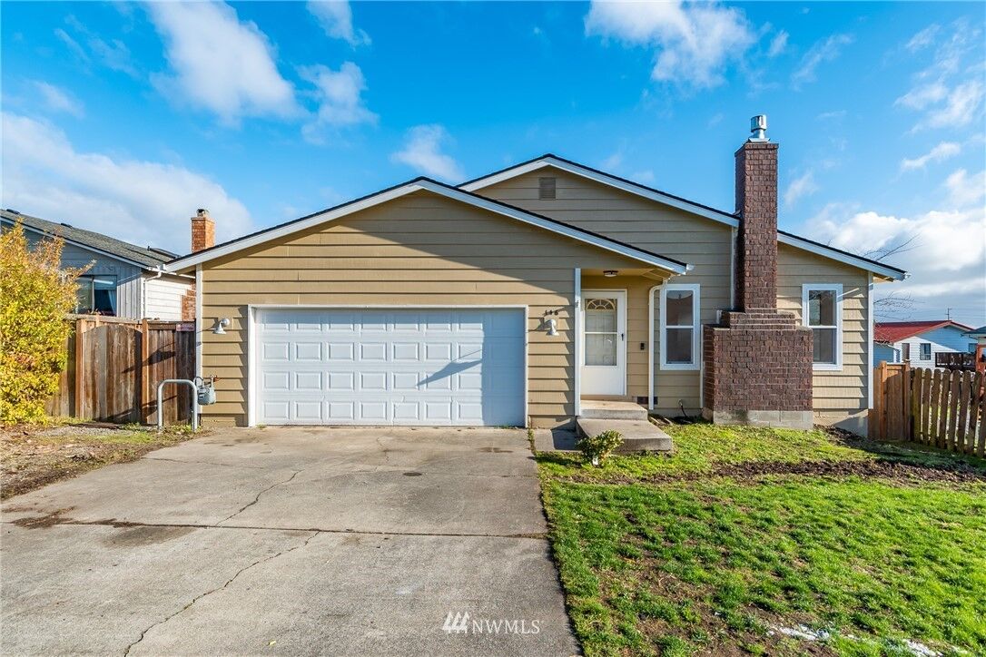 Property Photo: 146 NW Captain Court WA 98277