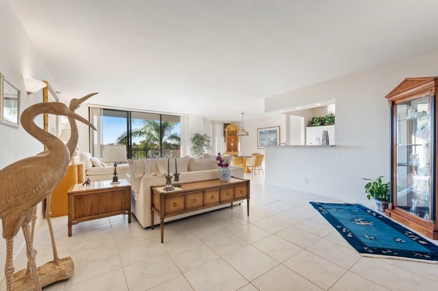 Property Photo:  1401 S Ocean Boulevard 405  FL 33432 