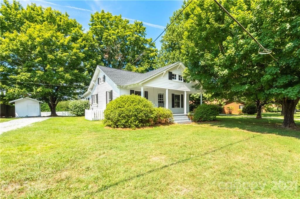 Property Photo: 541 29th Avenue Drive NW NC 28601