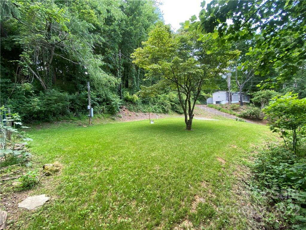 Property Photo:  8 Silver Long Road  NC 28806 