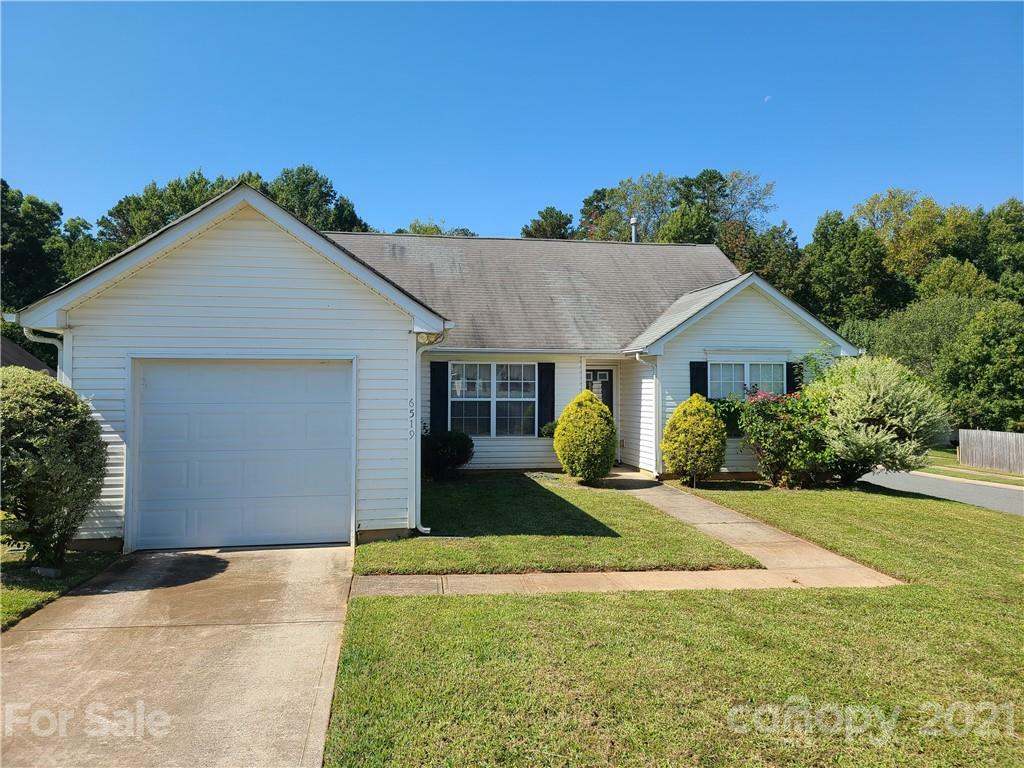 Property Photo:  6519 Sunman Road  NC 28216 