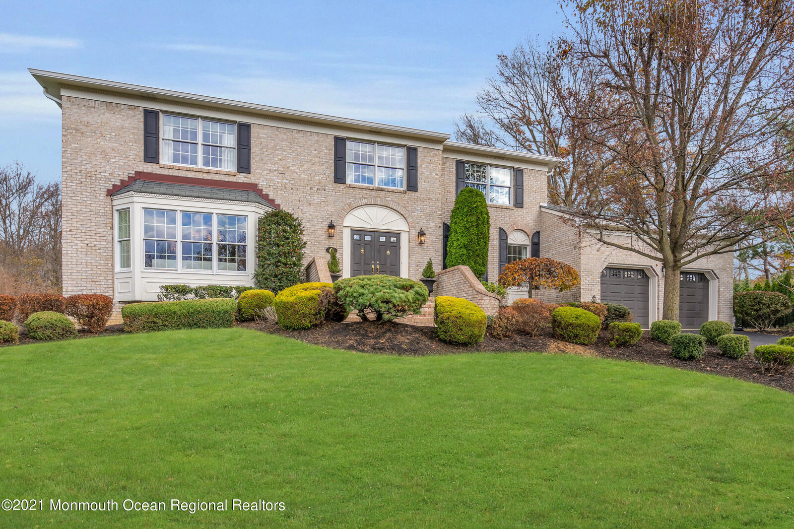 Property Photo:  6 Ike Court  NJ 07746 