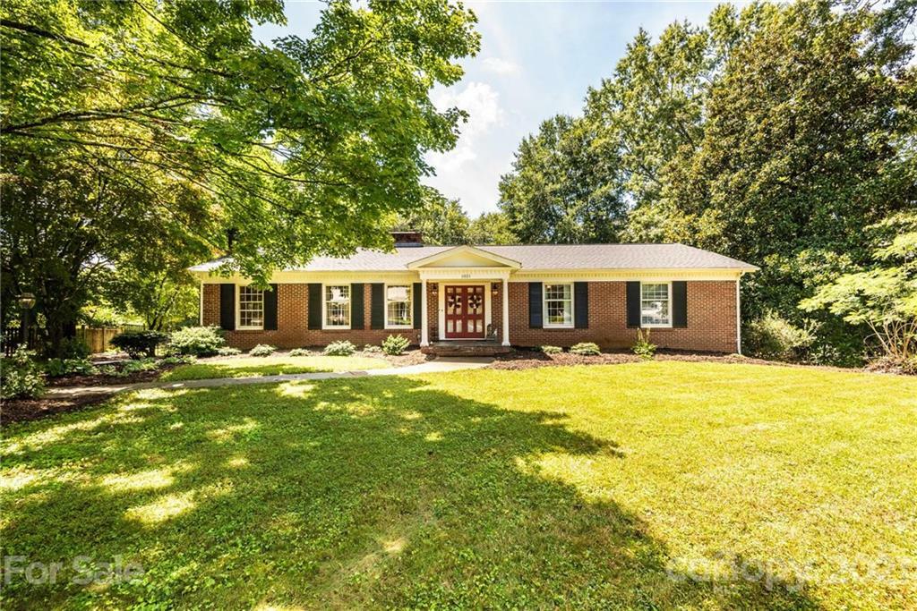 Property Photo:  1021 13th Avenue NW  NC 28601 