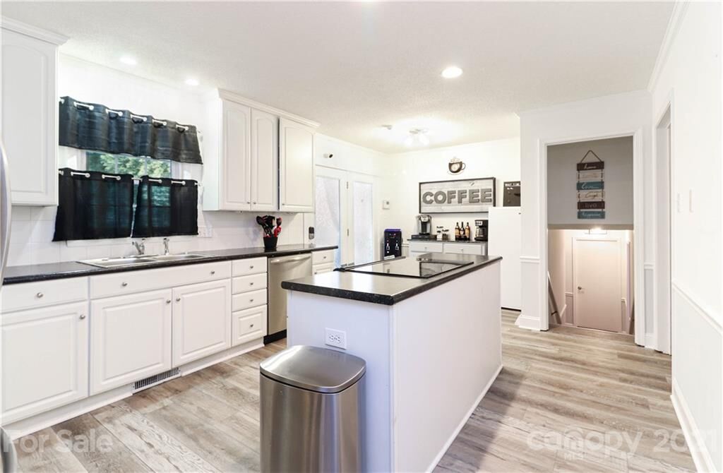 Property Photo: 461 Woodend Drive SE NC 28025